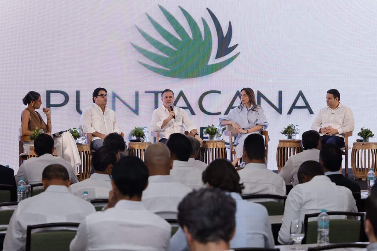Foro Punta Cana analiza infraestructura, inversión y seguridad jurídica en RD