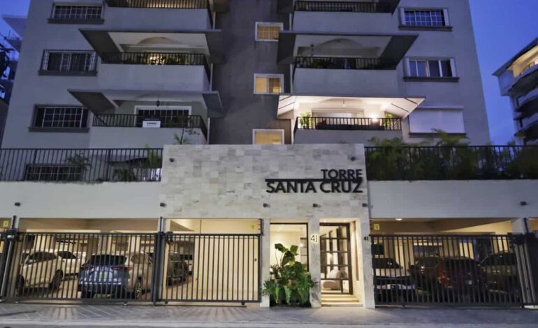 Dan de alta a Gustavo Adolfo III Mejía-Ricart; continuará recuperación en casa