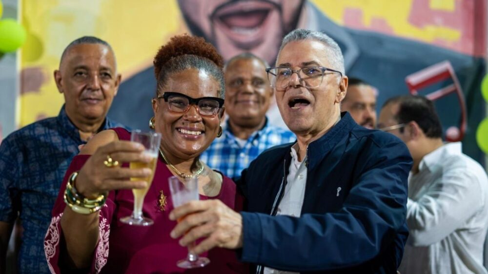 “Todos estamos de cumpleaños”: Manuel Jiménez celebra los 25 años de SDE