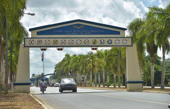 Buscan a presunto capitán de la FARD por muerte de dos hombres en Los Frailes