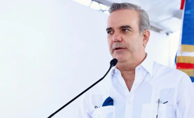 Abinader anuncia parque central en Santo Domingo Oeste