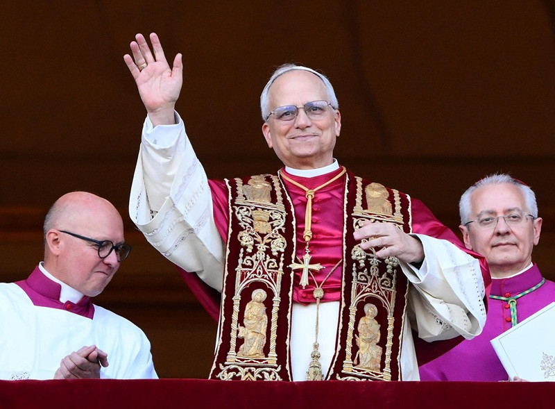 Papa León XIV es operado de cáncer de pulmón; Vaticano reporta éxito