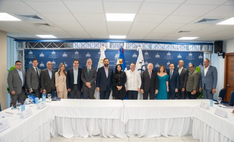 SEC respalda medidas contra el comercio ilícito y pide reforzar controles de combustibles