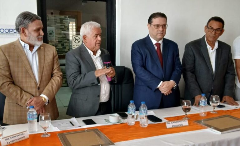Sanz Lovatón anuncia posible solución a conflicto por cargos de verifones en estaciones de combustibles