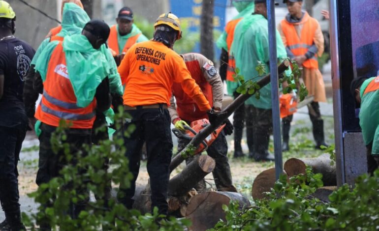Defensa Civil activa protocolos preventivos ante lluvias e inundaciones en varias provincias