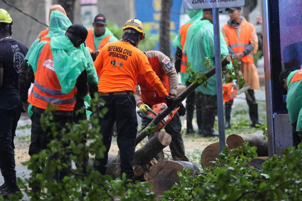 Defensa Civil activa protocolos preventivos ante lluvias e inundaciones en varias provincias