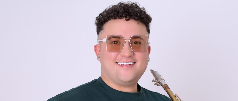 Stiven Saxo presenta “Que Importa”, su nueva apuesta de Latin Tech con saxofón en vivo
