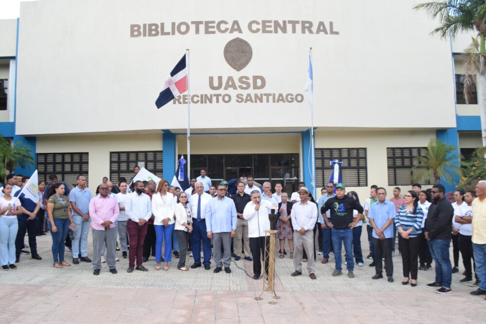 UASD Recinto Santiago recibe Antorcha Deportiva de los Juegos Tony Barreiro 2026