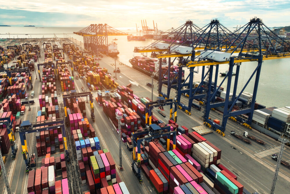 ONEC advierte pérdida de dinamismo en el comercio tradicional pese a crecimiento de 2.4 %