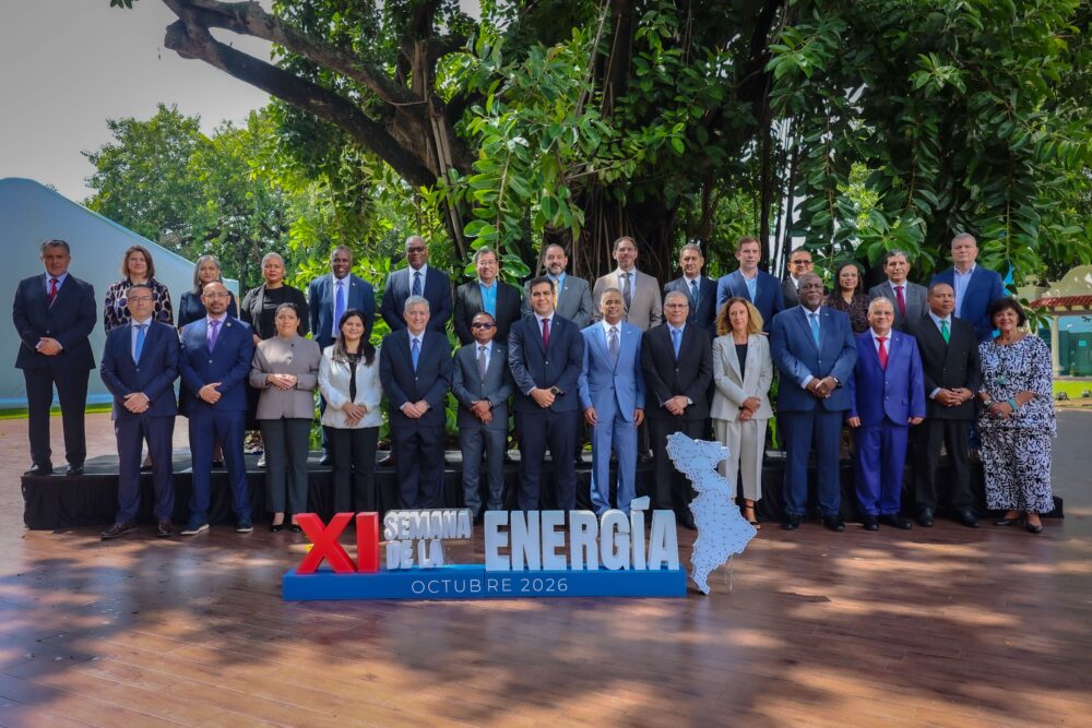 Ministros de Energía de 27 países impulsan integración regional y nuevas inversiones en Santo Domingo