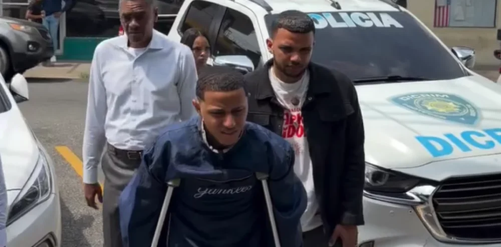 Los Mina: herido y con muletas, se entrega uno de los señalados