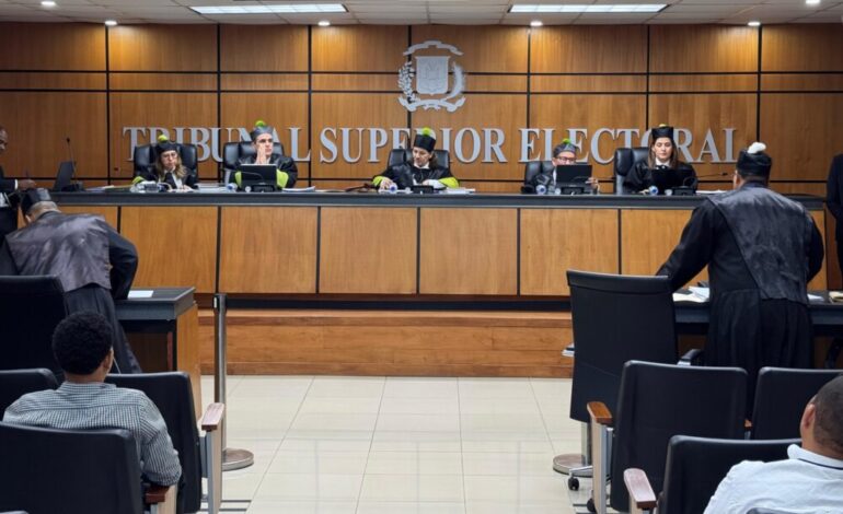 TSE rechaza demanda del PHD, archiva un caso del CARD y aplaza otro proceso electoral