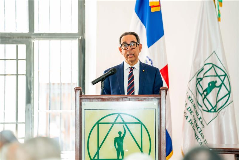 Academia de Ciencias condena amenazas contra Luis Carvajal y exige investigación