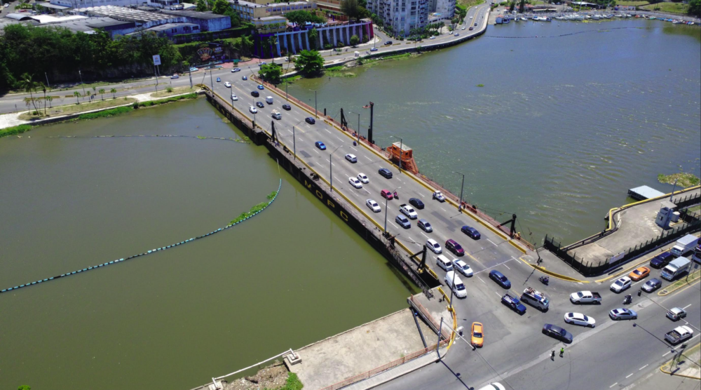 MOPC cerrará Puente Flotante este sábado por paso de embarcaciones