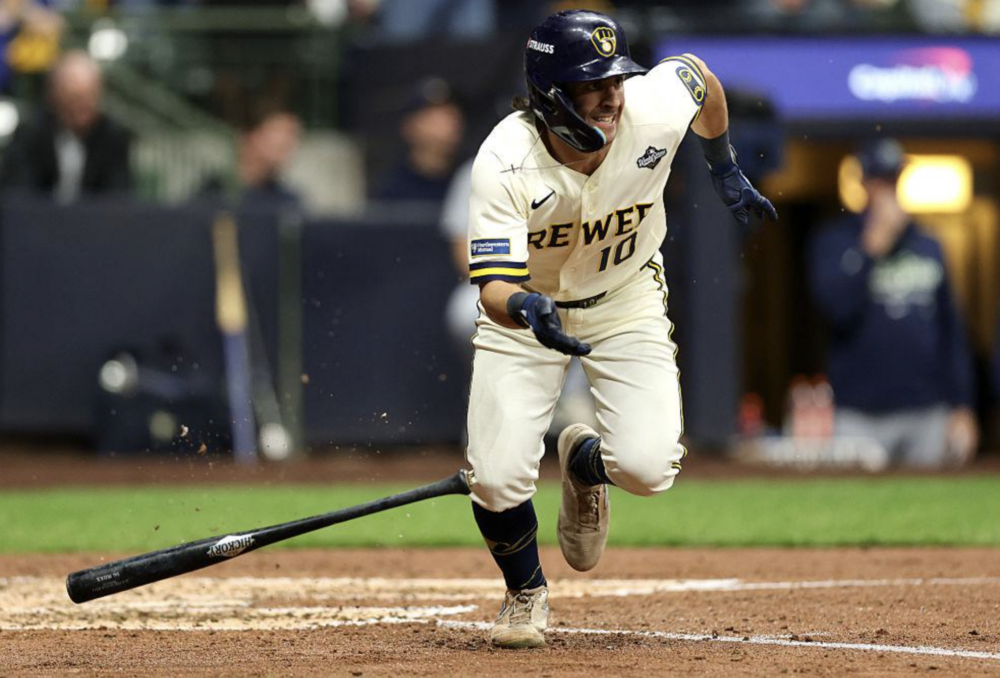 Milwaukee toma ventaja 2-0 y la Serie Mundial se reanuda este lunes