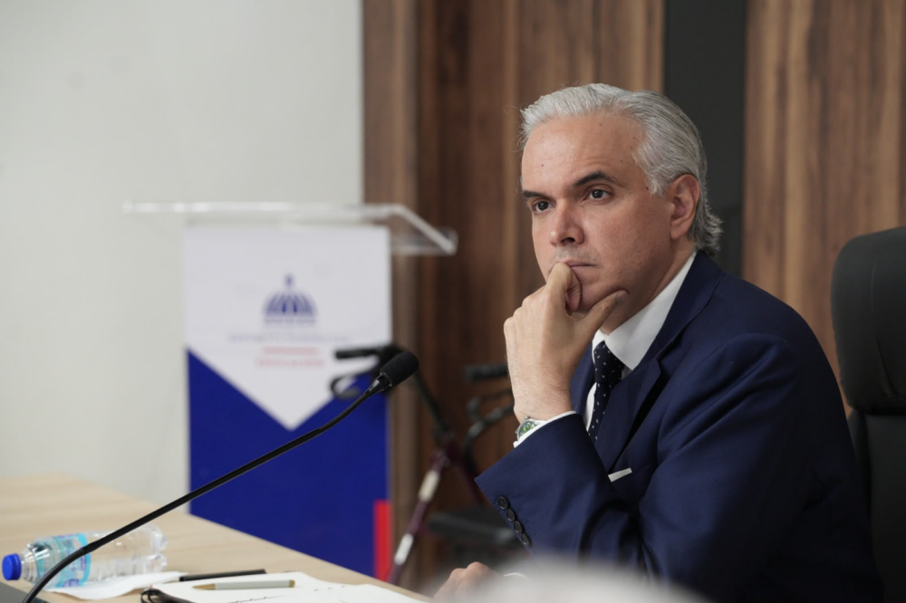 Educación priorizará formación docente tras resultados de evaluación
