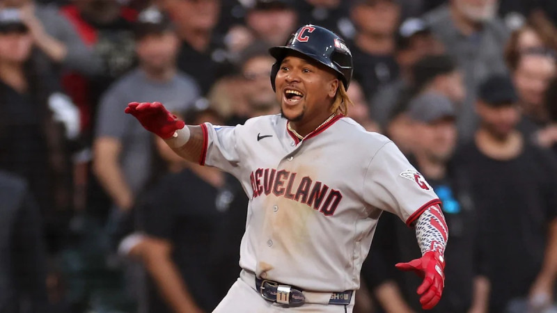 Cleveland vence a Chicago y fuerza el quinto juego