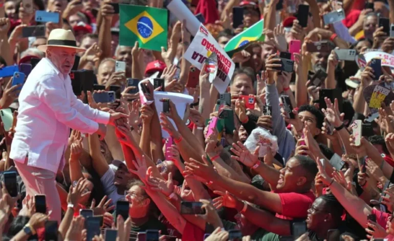 Lula cierra campaña en São Paulo en busca de un cuarto mandato en Brasil